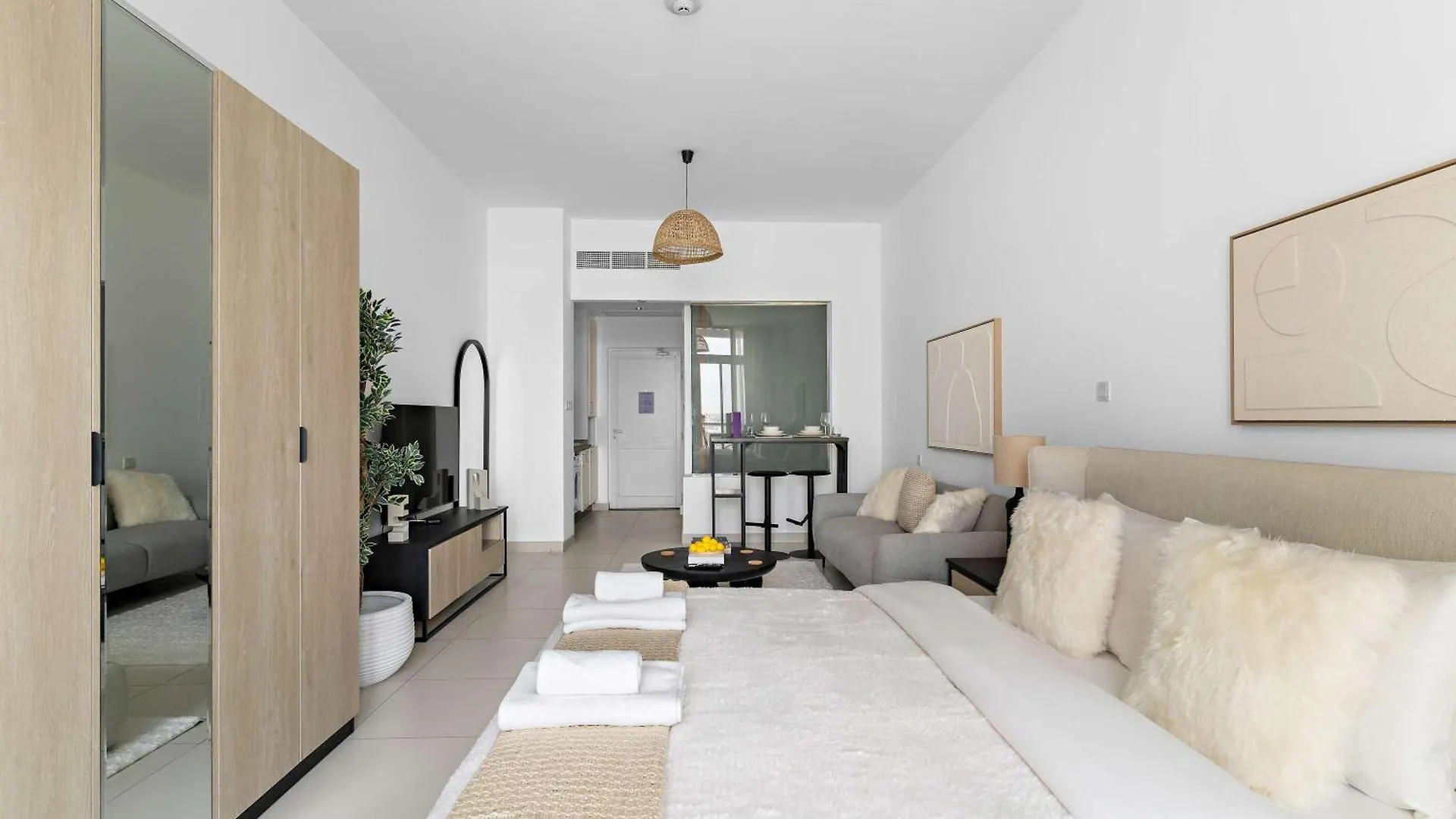 Silkhaus Seaside Studio In Palm Views West Tower Dubai 0*,